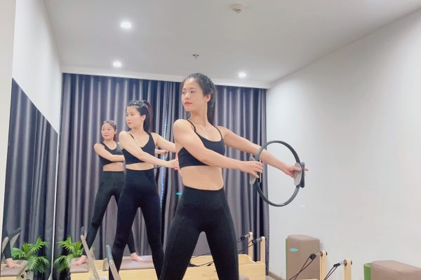 Học hỏi sao Hàn cách giữ dáng qua những bài tập thể dục cơ bản