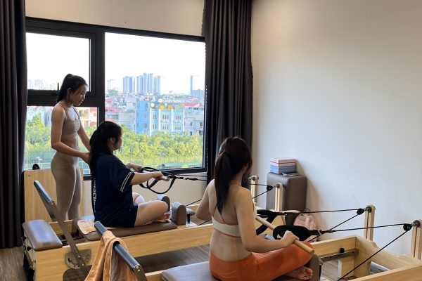 Khám Phá Sức Khỏe và Cân Bằng Tại Phòng Tập Pilates Ở Vinhomes Smart City